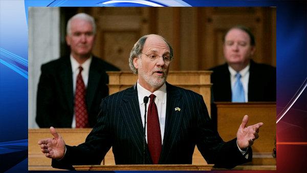 New Jersey Senate President Richard J. Codey, right, D-West Orange and Assembly Speaker Joseph J. Roberts Jr., D-Camden, listen as then Gov. Jon S. Corzine, center, delivers his State of the State address to a joint session of the Assembly and Senate in the Assembly chambers of the Statehouse Tuesday Jan. 13, 2009, in Trenton, N.J.