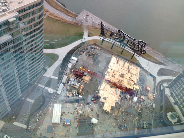 <div class="meta image-caption"><div class="origin-logo origin-image "><span></span></div><span class="caption-text">A large crane collapsed at a construction site in Long Island City, Queens.</span></div>