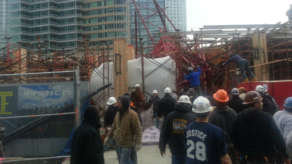 <div class="meta image-caption"><div class="origin-logo origin-image "><span></span></div><span class="caption-text">A large crane collapsed at a construction site in Long Island City, Queens.</span></div>