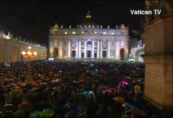 pope francis crowd cameras