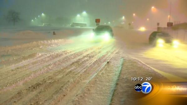 Blizzard severely impacts traffic, strands drivers | abc7chicago.