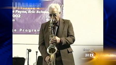 The Chicago music scene lost a legend when saxophonist Von Freeman died at the age of 88.