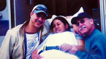 Two surgical technicians happened to be at the right Chevron at the right time for a woman who went into early labor.