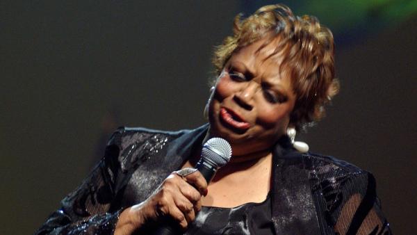 File photo: Fontella Bass performs at New York's Apollo Theatre in 2001. (AP Photo/Louis Lanzano)