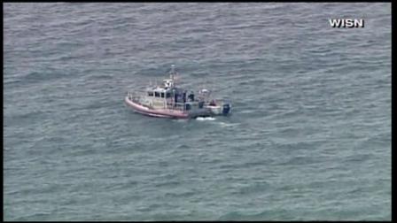 wls_072713_lake-michigan-plane