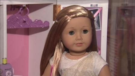 Fans of the American Girl collection say they couldnt wait to get the first doll of 2014.