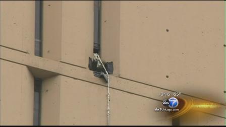 Inmate describes death-defying Chicago jailbreak