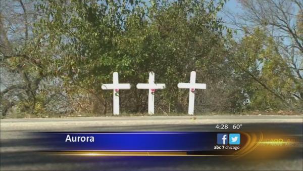 Aurora crash leaves 3 dead, 5 injured