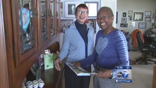 First same-sex couple to get marriage license in Illinois