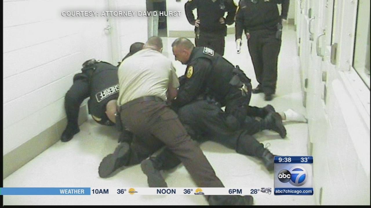 Former Inmate Lawsuit Alleges Excessive Force Abc Chicago Com