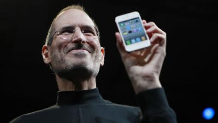 Steve Jobs with iPhone