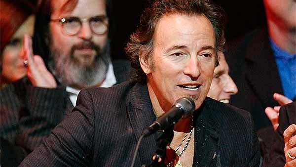 File: Bruce Springsteen at New Yorks Carnegie Hall.
