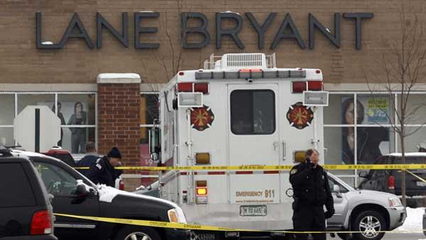 Police investigate the scene shooting in front of Lane Bryant store in Tinley Park, Ill. (AP)