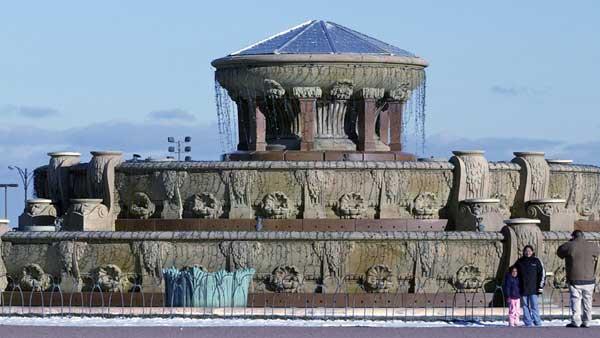 File photo of Chicagos Buckingham Fountain from 2004. (AP Photo/M. Spencer Green)