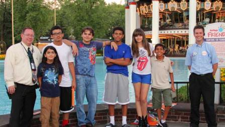 Michael Jacksons kids Prince (15), Paris (14) and Blanket (10) visit Six Flags Great America with new co-guardian, TJ Jackson, along with other family and friends.
