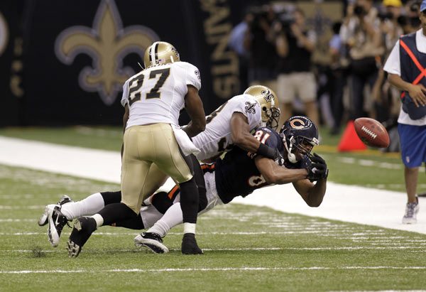 Chicago Bears wide receiver Sam Hurd (81)...