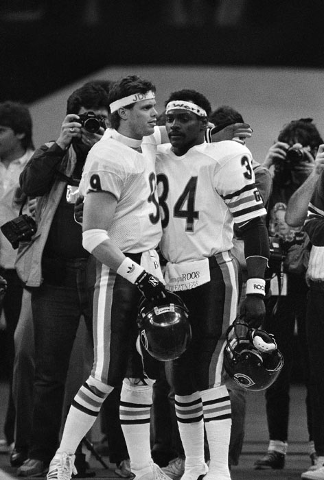Chicago Bears Jim McMahon and Walter Payton,...