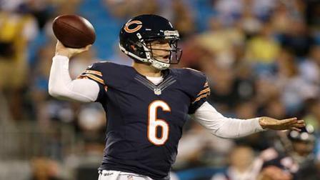  Chicago Bears quarterback Jay Cutler (6) looks to pass against the Carolina Panthers during the first half of a preseason NFL football game in Charlotte, N.C., Friday, Aug. 9, 2013. (AP Photo/Bob Leverone)