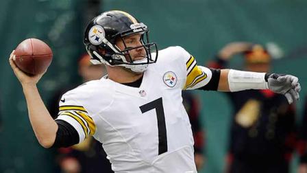  Pittsburgh Steelers quarterback Ben Roethlisberger (7) throws a pass during the first half of an NFL football game against the New York Jets, Sunday, Oct. 13, 2013, in East Rutherford, N.J. (AP Photo/Seth Wenig)