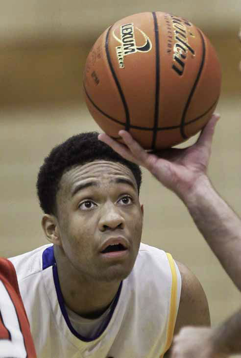 Simeon Career Academys Jabari Parker talks on...