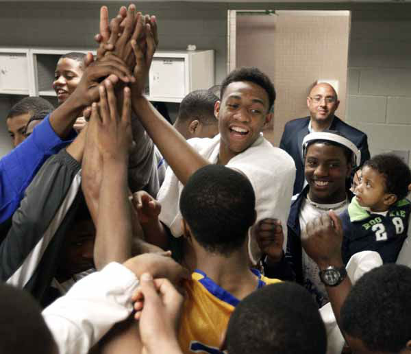 Simeon Career Academys Jabari Parker talks on...