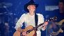Chesney hurts foot, but show goes on