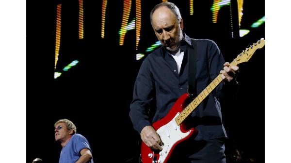 The legendary rock group, The Who with vocalist Roger Daltrey and Pete Townshend, right, on lead guitar perform at the TD BankNorth Garden in Boston, Saturday, Sept. 16,2006. (AP Photo/Robert E. Klein)