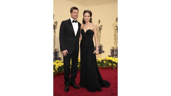 THE 81st ACADEMY AWARDS - ARRIVALS - Academy Awards for outstanding film achievements of 2008 are being presented on Sunday, February 22, 2009, at the Kodak Theatre at Hollywood and Highland Center, and televised live by the ABC Television Network. (ABC/ADAM LARKEY) BRAD PITT, ANGELINA JOLIE