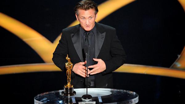 Sean Penn accepts the Oscar for best actor for his work in Milk during the 81st Academy Awards Sunday, Feb. 22, 2009, in the Hollywood section of Los Angeles. (AP Photo/Mark J. Terrill)