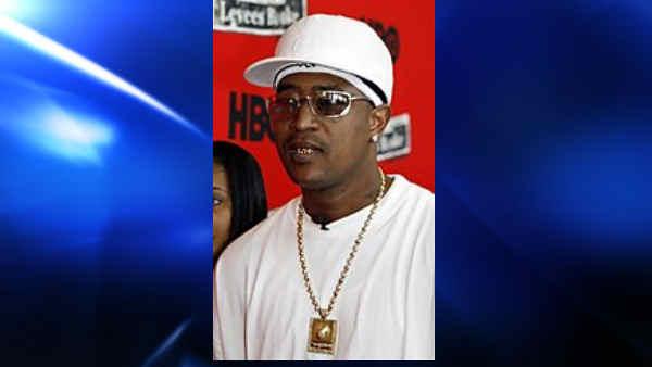 A Louisiana judge has ordered the rapper once known as C-Murder to remain in jail .