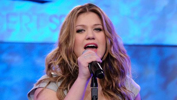 KELLY CLARKSON