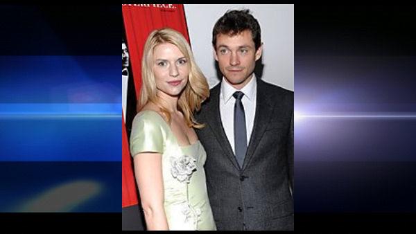 FILE - In this March 17, 2009 file photo, actress Claire Danes, left, and actor Hugh Dancy attend the premiere of Valentino: The Last Emperor at The Museum of Modern Art in New York. (AP Photo/Evan Agostini, file)
(AP)