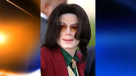 FILE - In this March 17, 2005 file photo, pop star Michael Jackson arrives at the Santa Barbara County Courthouse in Santa Maria, Calif. (AP Photo/Michael A. Mariant, file)
(AP)