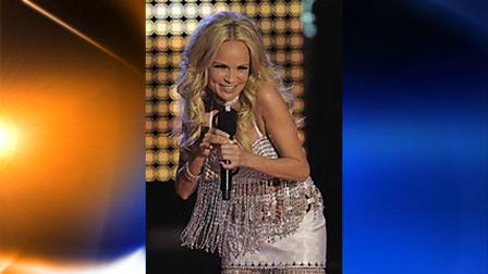Kristin Chenoweth hosts the 15th Annual Critics Choice Movie Awards on Friday, Jan. 15, 2010, in Los Angeles. (AP Photo/Chris Pizzello)
(AP)