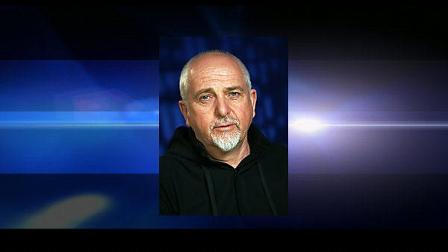 Recording artist Peter Gabriel poses for a portrait Thursday, Jan. 21, 2010 in New York. (AP Photo/Jeff Christensen)
(AP)