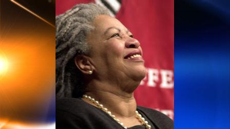 Novelist Toni Morrison, winner of both the Pulitzer Prize and the Nobel Prize for Literature, smiles as she is warmly received by the audience moments before giving the Radcliffe Inaugural Lecture on the campus of Harvard University in Cambridge, Mass., Tuesday, April 3, 2001. The lecture by Morrison helped commemorate the founding of the Radcliffe Institute for Advance Study within Harvard University. Morrison is considered by many to be Americas pre-eminent black woman writer. (AP Photo/Steven Senne)