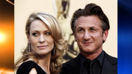 FILE - In this Feb. 22, 2009 file photo, Robin Wright Penn, left, and Sean Penn arrive for the 81st Academy Awards in the Hollywood section of Los Angeles. There wont be an encore for Sean Penn and Robin Wrights marriage _ court records show the couple are officially divorced. (AP Photo/Matt Sayles, File)