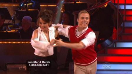 Jennifer Grey and Derek Hough, who had top scores in the first 2 weeks, scored 24 points for their Samba.