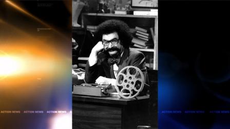 Film critic Gene Shalit poses in his office in New York City on April 30, 1980. (AP Photo/Dave Pickoff)