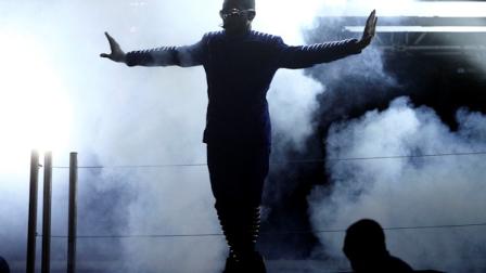 Usher performs at the 53rd annual Grammy Awards on Sunday, Feb. 13, 2011, in Los Angeles. (AP Photo/Matt Sayles)