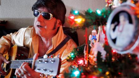 FILE - This Dec. 29, 2010 file photo shows Ted Prior, 67, dressed as Elvis Presley sings Presley songs at his home, in Galloway Township, N.J. Prior, who spent 50 years performing the music of Elvis Presley before adoring fans throughout southern New Jersey, has died, Sunday, May 15, 2011. He was 68. (AP Photo/Mel Evans, file)
