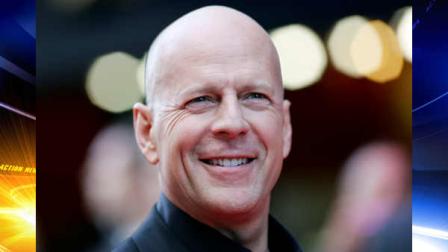 U.S. actor Bruce Willis arrives for the UK premiere of his film Die Hard 4.0 at the Empire Leicester Square in London, Wednesday, June 20, 2007.