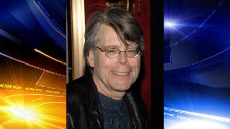 ** FILE ** Author Stephen King arrives at the premiere of The Mist at The Ziegfeld Theater, in this Nov. 12, 2007, file photo in New York. Best-selling author Stephen King has turned 60, a milestone that forces him to accept that hes no longer middle-aged. (AP Photo/Peter Kramer, file)