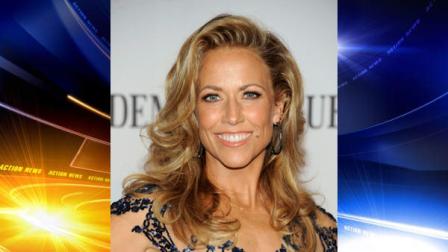 Sheryl Crow arrives at the 66th Annual Tony Awards on Sunday June 10, 2012, in New York. (Photo by Evan Agostini /Invision/AP)