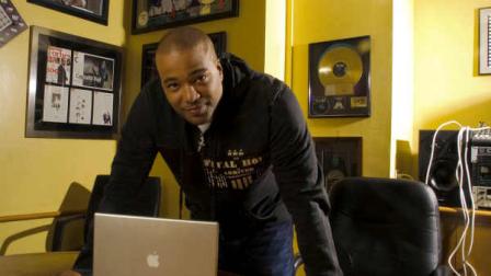 FILE - This Feb. 28, 2007 file photo shows hip-hop mogul Chris Lighty in his office in New York. Lightly died of an apparent gunshot wound on Thursday, Aug. 30, 2012 at his home in the Bronx borough of New York. He was 44. Lighty was the man behind raps leading figures, helping them not only attain hit records, but lucrative careers outside of music. He had been a part of the rap scene for decades, working with pioneers like LL Cool J, KRS-One before starting his own management company, Violator. (AP Photo/Jim Cooper, file)