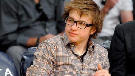 Actor Angus T. Jones attends an NBA basketball game between the Houston Rockets and the Los Angeles Lakers, Friday, April 6, 2012, in Los Angeles. The Rockets won 112-107. (AP Photo/Gus Ruelas)