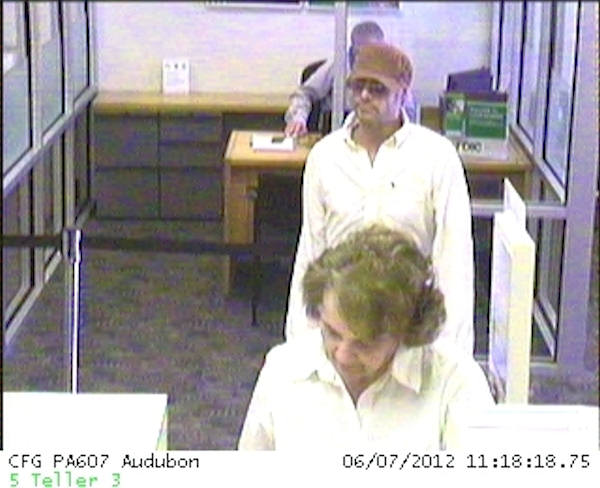 Citizens Bank robbed