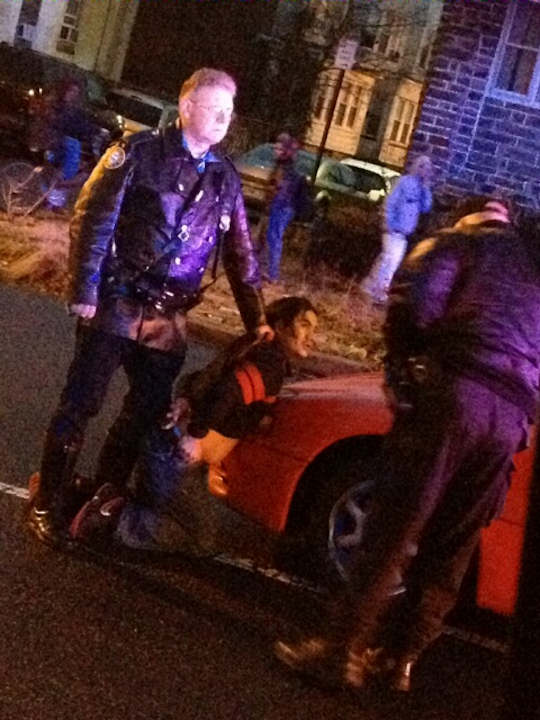 Tow truck driver pursues DUI suspect