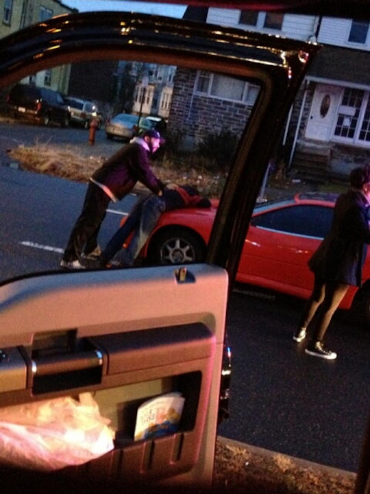 Tow truck driver pursues DUI suspect