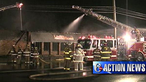 Fire destroys Camden County building